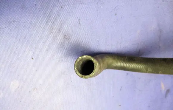 Audi A4 S4 B7 8E 8H Engine coolant pipe/hose