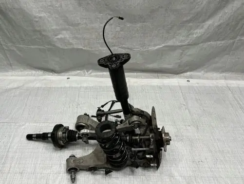Alfa Romeo Giulia Rear wheel hub spindle/knuckle 