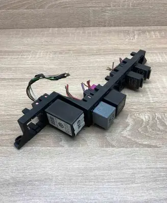 Volkswagen Phaeton Other relay 3D1937499E 4E0907307A