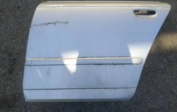 Audi A4 S4 B7 8E 8H Rear door pilkos