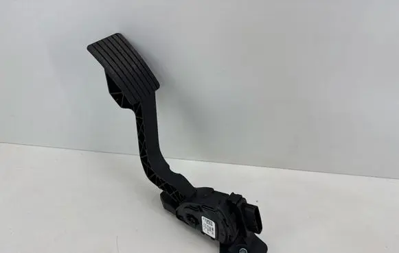 Mitsubishi Space Star Accelerator throttle pedal 1600A093