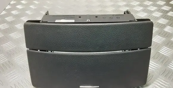 Mercedes-Benz S W221 Radio/GPS head unit trim A2216800834