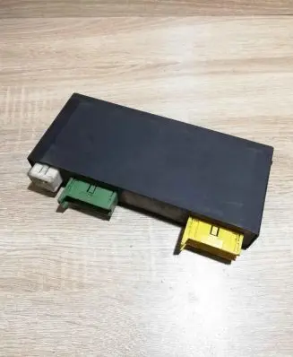 BMW 5 E34 Central body control module 1389007