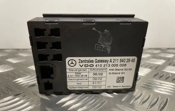 Mercedes-Benz E W211 Gateway control module A2115402945