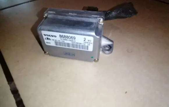 Volvo S60 ESP acceleration yaw rate sensor 8688069
