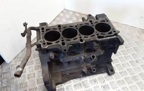 Opel Corsa D Engine block 73500429