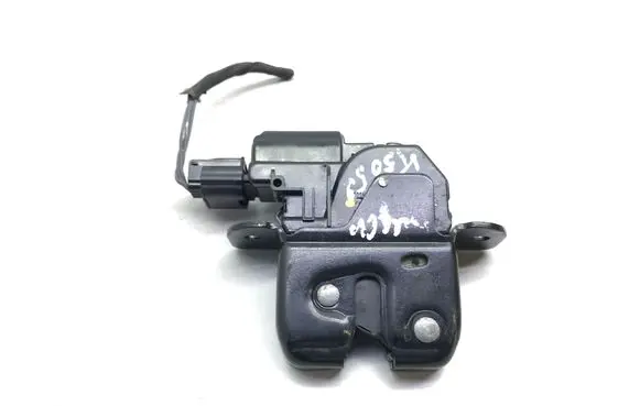 Renault Megane III Loading door lock 846300003R 40507160 K5059