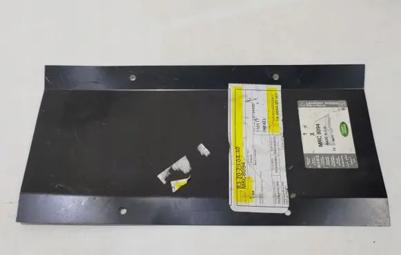 Land Rover Defender Third/center stoplight MRC8094