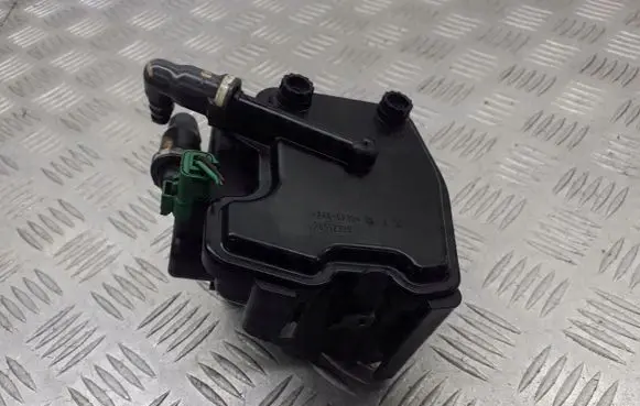 Mazda 3 I Fuel filter housing 70512338