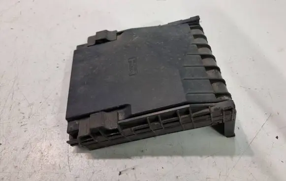 Skoda Superb B6 (3T) Fuse box cover 1K0937132F 1K0937132G