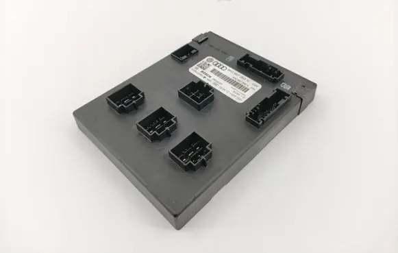 Audi A4 S4 B8 8K Comfort/convenience module 8K0907063N