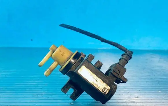 Opel Signum Turbo solenoid valve 701421010 6116300