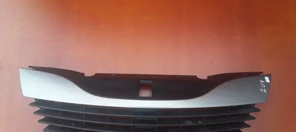 Renault Laguna II Front grill 8200390126