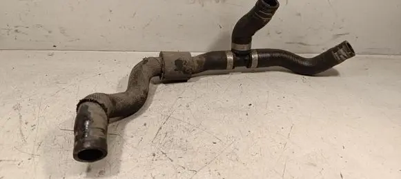 Audi Q7 4M Engine coolant pipe/hose
