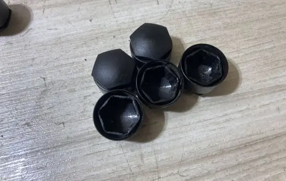Audi Q3 F3 Wheel nut cap/cover 4M0601173E