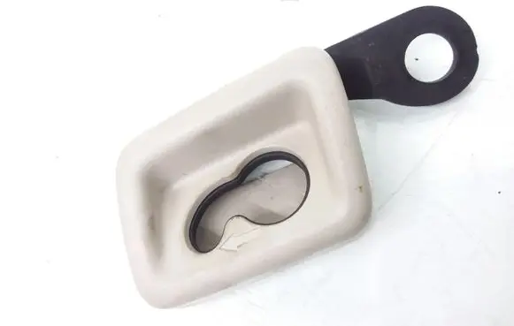 Volvo XC70 Cargo luggage net fixing mount 30754730 31263041
