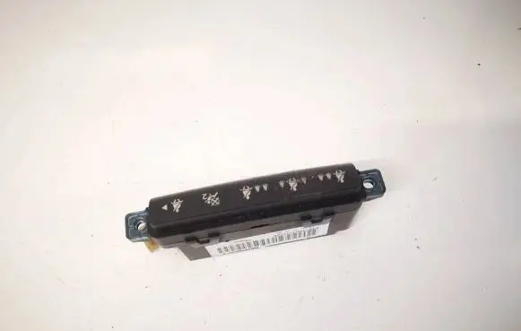 Passenger airbag on/off switch