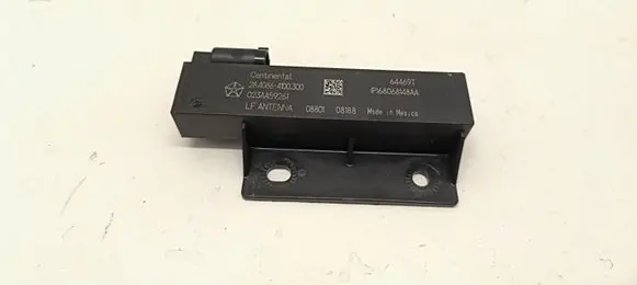Jeep Grand Cherokee Aerial antenna amplifier 68068148AA 2840864100300 023AA59261