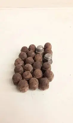 Toyota Land Cruiser (BJ70) Nuts/bolts 