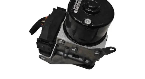 BMW 1 E82 E88 ABS Pump 3451677715801 10020603444 3452677715901