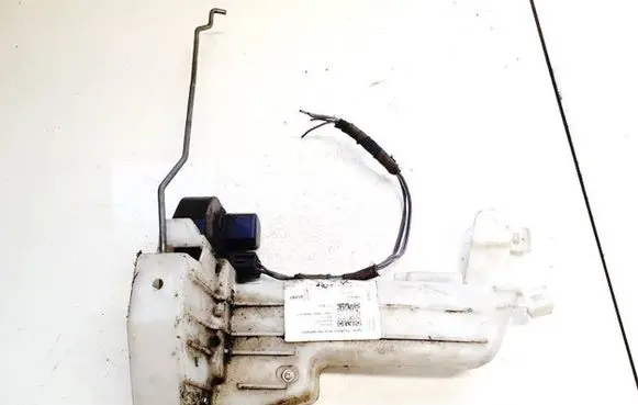 Chrysler Pacifica Front door lock 2276a