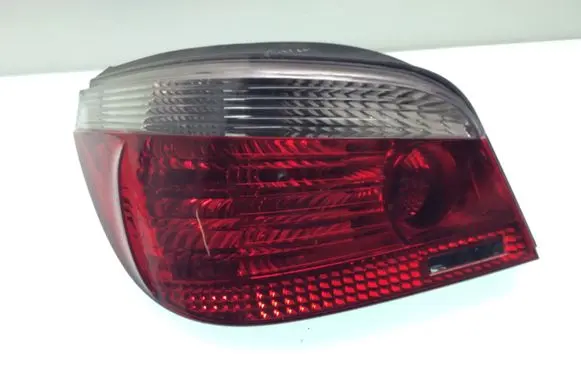 BMW 5 E60 E61 Rear/tail lights 6910767