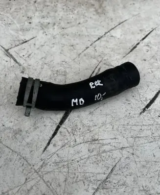 Mercedes-Benz C W204 Engine coolant pipe/hose A2712030282