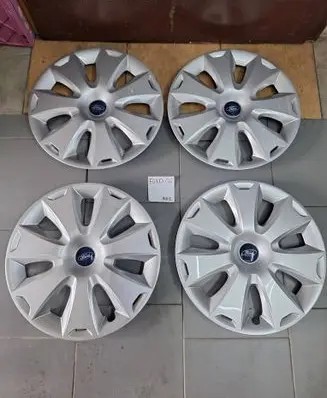 Ford Focus C-MAX R16 wheel hub/cap/trim AM511000BA