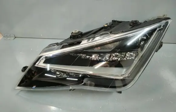 Seat Leon (5F) Headlight/headlamp 5F1941007A 5F0941472 5F0941607