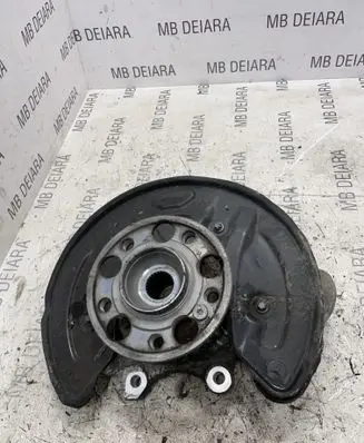 Mercedes-Benz C W205 Rear wheel hub