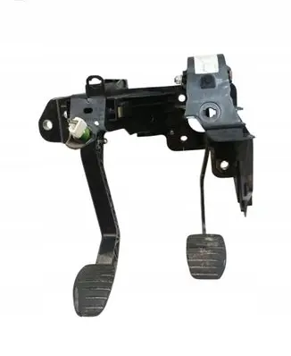 Renault Master III Brake pedal 465104099R