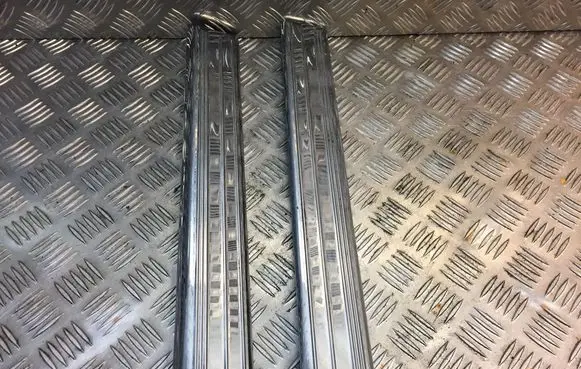 Mercedes-Benz S W220 sill trim set (inner) A2206805535 2206805535