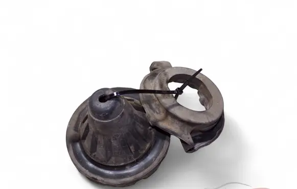 Infiniti FX Rear coil spring rubber mount 550361BA0A
