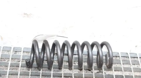 Mercedes-Benz CLC CL203 Rear coil spring