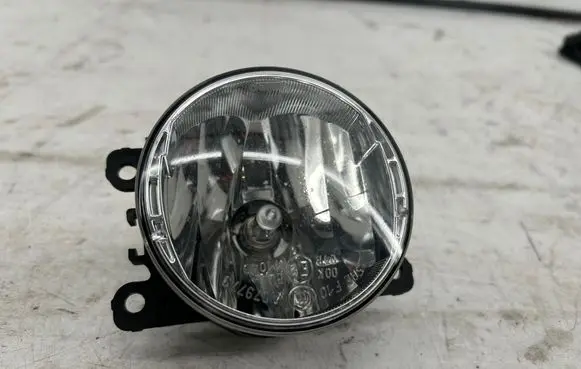 Renault Captur Front fog light 89208691 261500097R