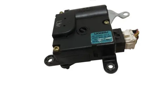 Hyundai Tiburon Air flap motor/actuator WD401001