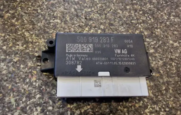 Skoda Octavia Mk3 (5E) Parking PDC control unit/module 5Q0919283F