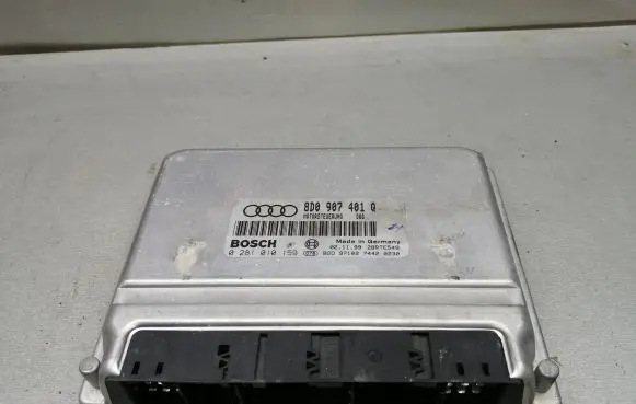 Audi A6 S6 C5 4B Engine control unit/module 8D0907401Q 0281010159