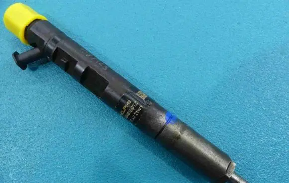 Ford Focus Fuel injector EJBR01601Z IMPRK1027146