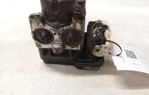 Toyota Avensis Verso ABS Pump 4451044110 8954144130 1338000180
