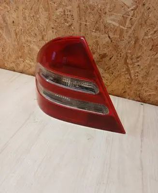 Mercedes-Benz C W203 Rear/tail lights