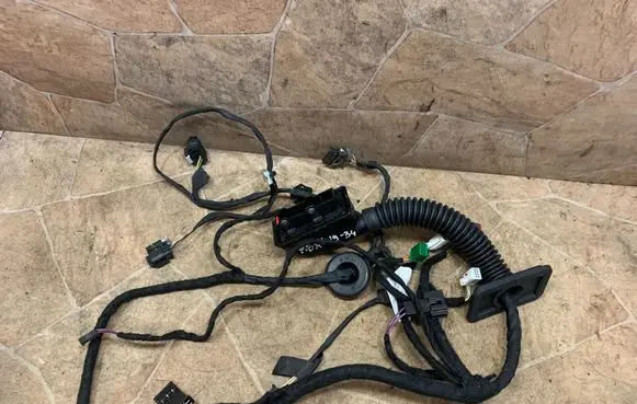 Mercedes-Benz GL X166 Front door wiring loom A0009824509