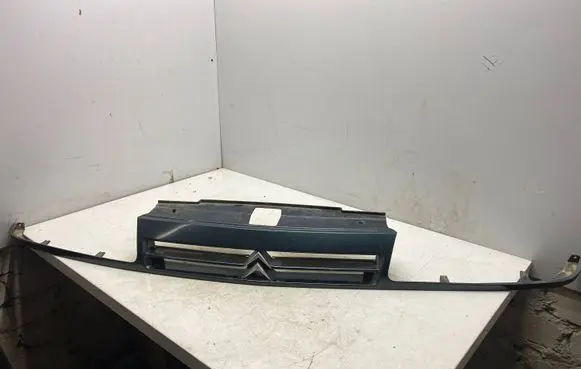 Citroen Xantia Front grill 9618919977