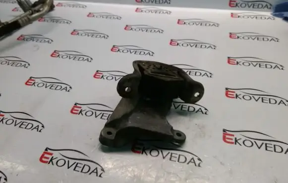 Volkswagen Transporter - Caravelle T5 Gearbox mount 7H0399151H 7H0399151L