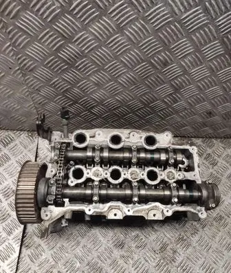 Land Rover Discovery 3 - LR3 Engine head 4r8q6c064