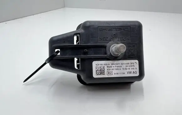 Volkswagen Golf VII Alarm system siren 5Q0951605A 28523571
