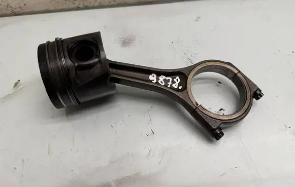 Land Rover Range Rover Sport L320 Piston with connecting rod H268C 368DT