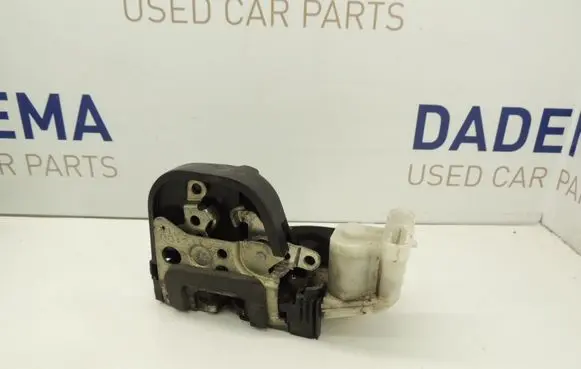 Alfa Romeo 147 Rear door lock D142