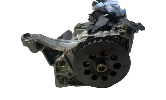 Volkswagen PASSAT B8 Oil pump 04L145208K 201200150