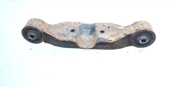 Subaru Impreza III Rear differential/diff mount bracket 